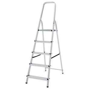 {{photo.Alt || photo.Description || 'Стремянка алюминиевая 5 ступеней, высота площадки 1,04м, дуга безопасности 0,6м, площадка 26х26см, до 150кг, вес 4кг, НОВАЯ ВЫСОТА, 1110105'}}