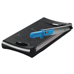 {{photo.Alt || photo.Description || 'Резак сабельный/роликовый BRAUBERG RS10, на 10 л., длина реза 330 мм, 5в1, обрезчик углов А4, 531121'}}